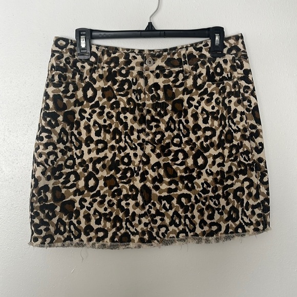 Umgee Cheetah Raw Hem Denim Mini Skirt Size M - Picture 1 of 5